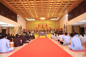 Chùa Long Hưng - Đông Anh - Hà Nội đã tổ chức Khóa tu Một ngày An Lạc .